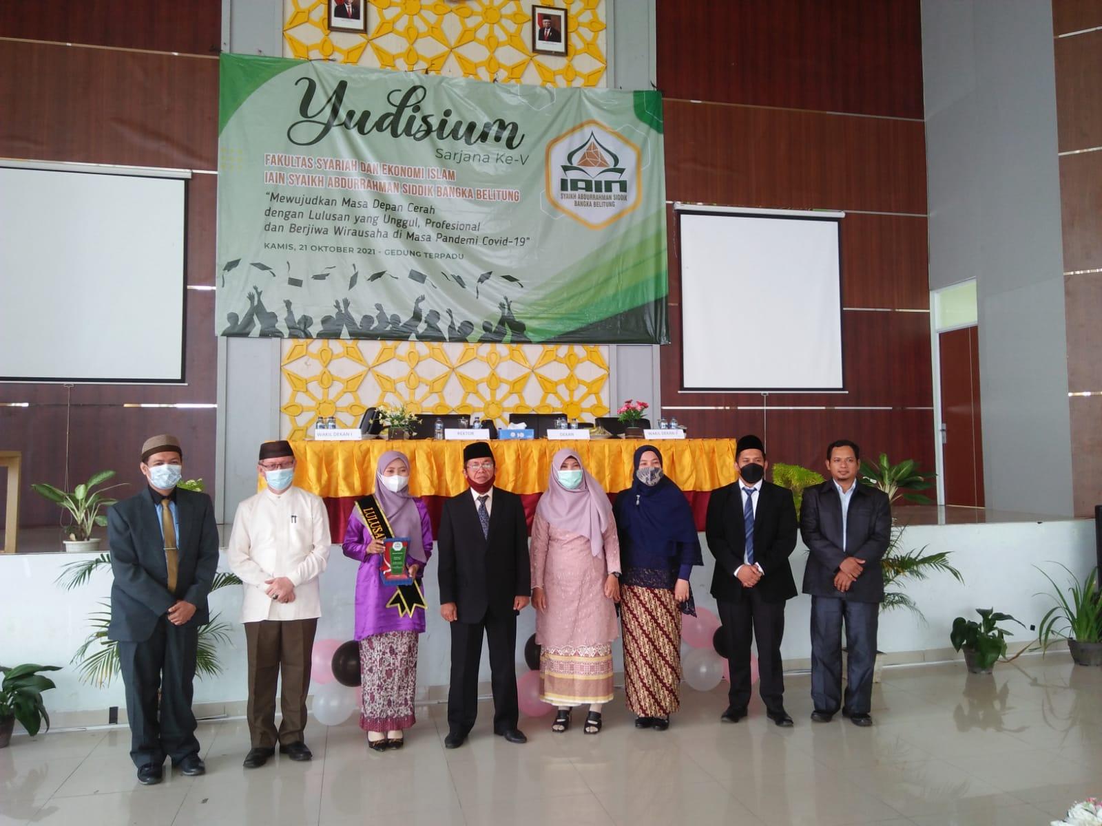 40 Mahasiswa Fakultas Syariah dan Ekonomi Islam IAIN SAS Babel Ikuti Yudisium Angkatan V