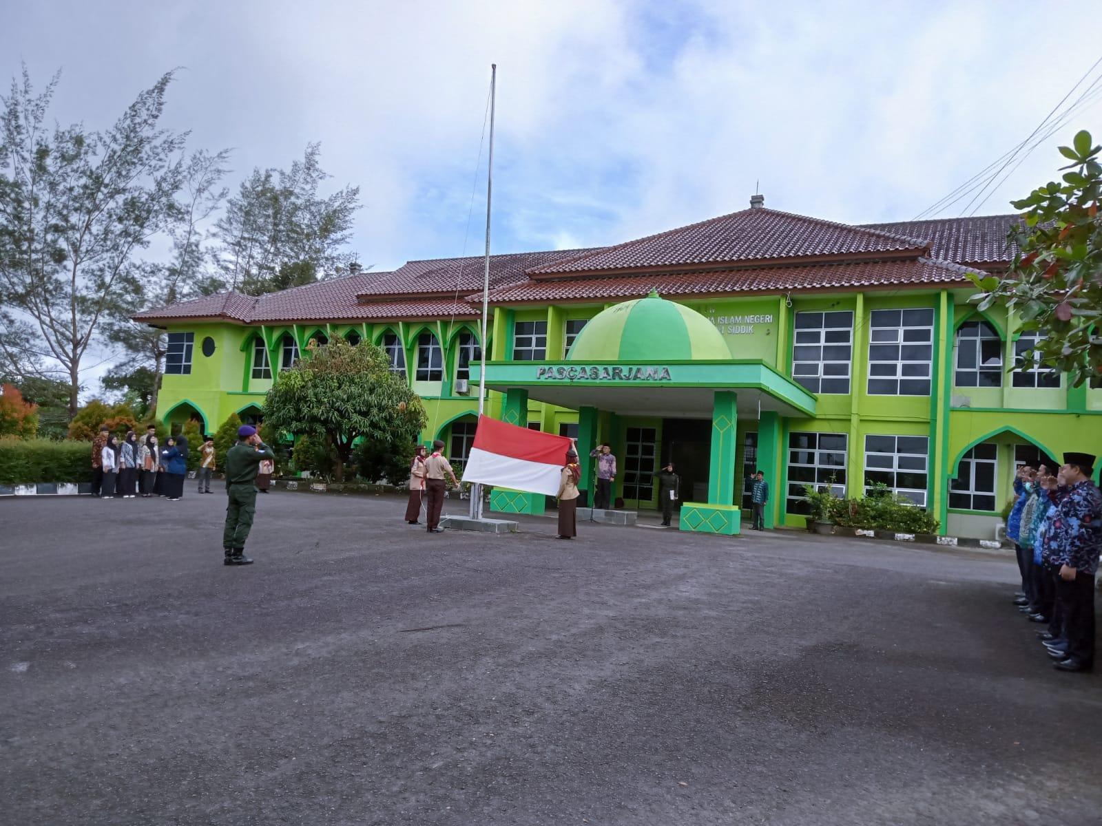 Peringati Hari Pahlawan Tahun 2022, IAIN SAS Bangka Belitung Selenggarakan Upacara Bendera