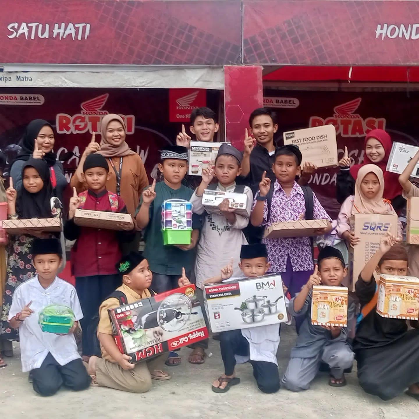 Peringati Maulid Nabi Muhammad SAW, Mahasiswa KKN IAIN SAS Babel Gandeng Dealer Honda