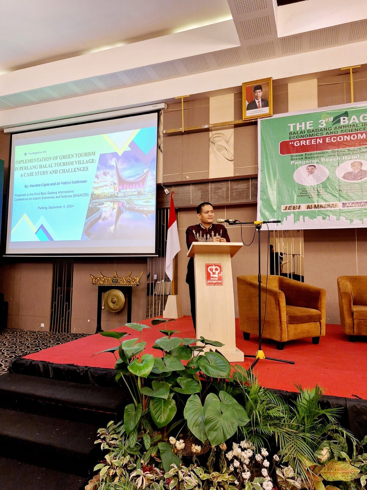 Dosen FSEI IAIN SAS Babel Presentasikan Tentang Green Tourism pada Internasional Conference di UIN Imam Bonjol Padang