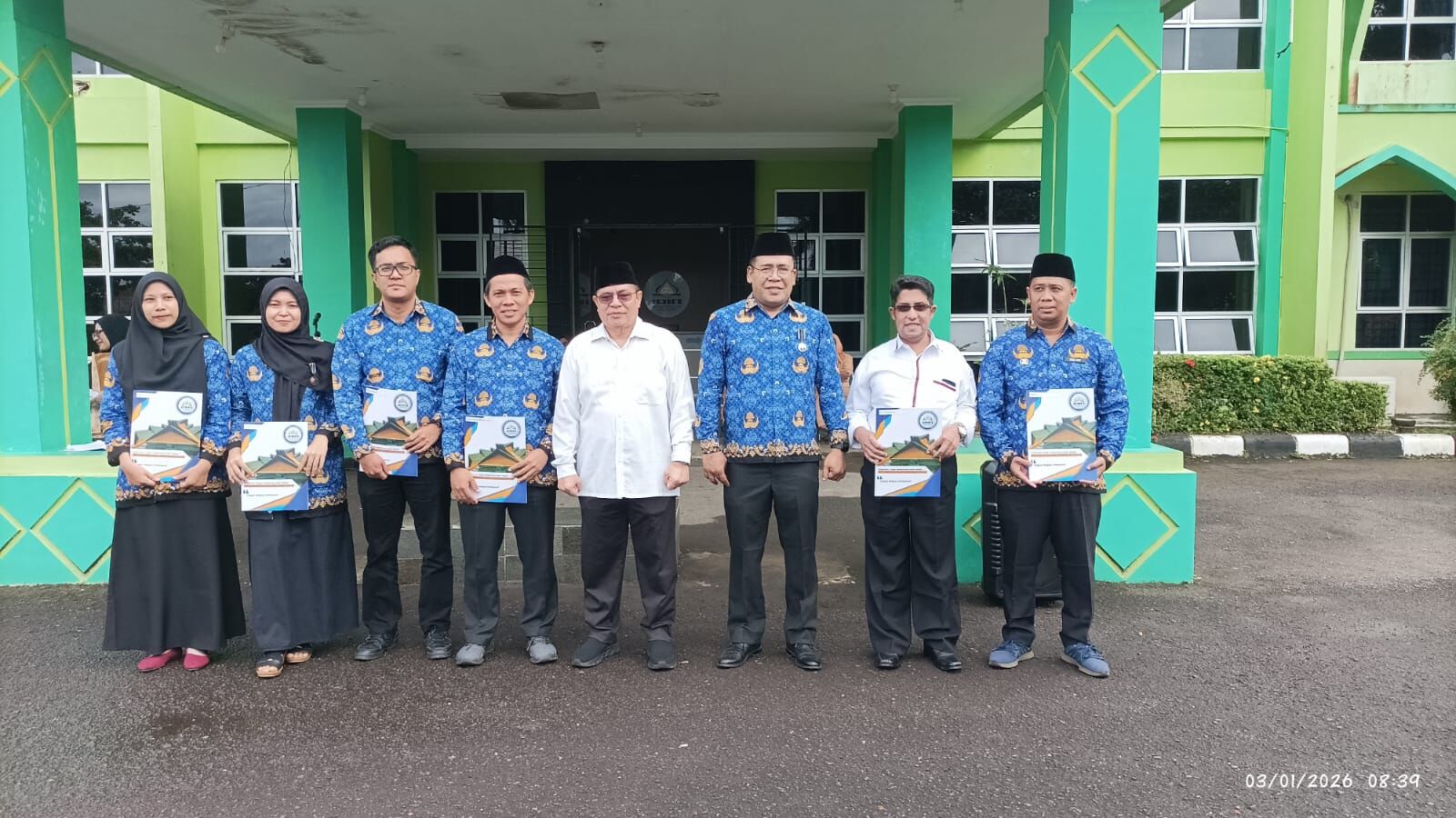 Dua Prodi dan 11 ASN Terima Penghargaan dari Rektor IAIN SAS Bangka Belitung
