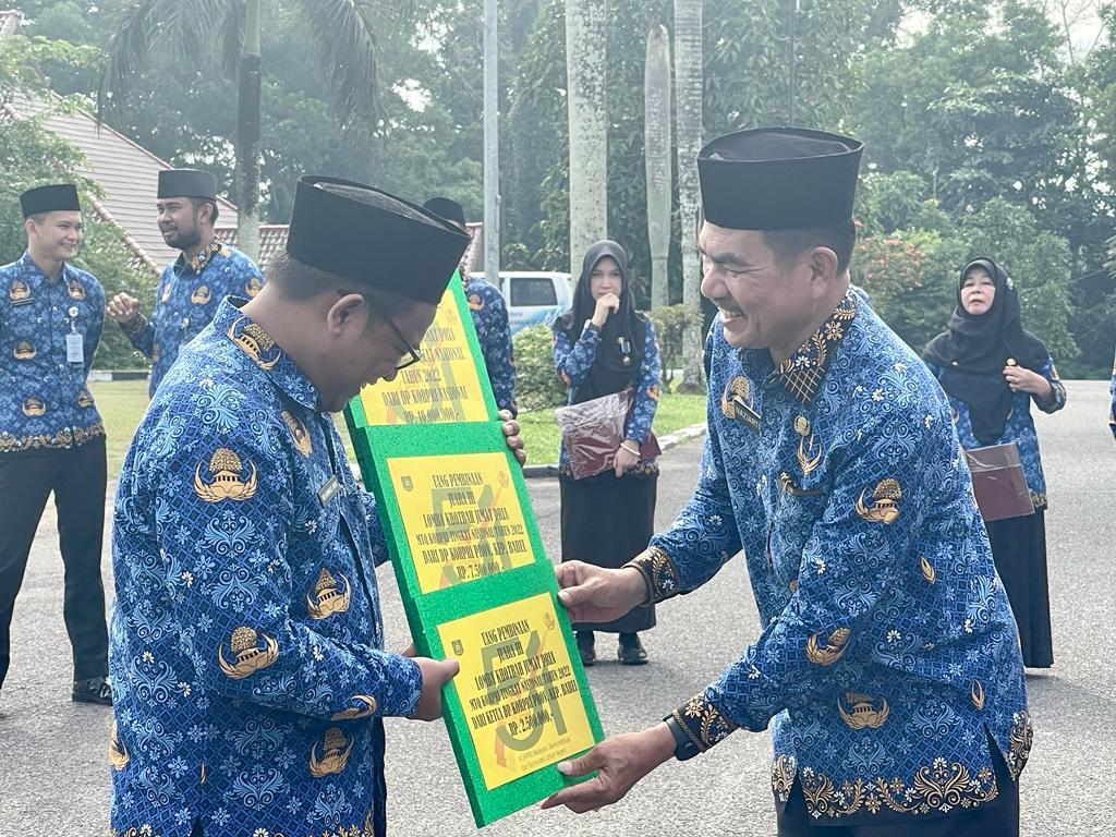 HUT KORPRI, Dua ASN IAIN SAS Bangka Belitung Berprestasi Sabet Penghargaan dari Pemprov Babel
