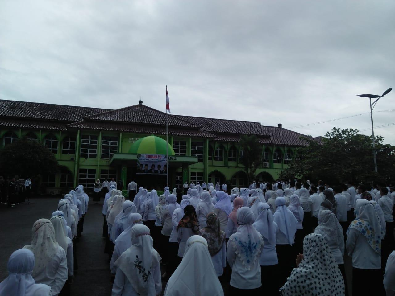 Civitas Akademika IAIN SAS Bangka Belitung Laksanakan Upacara HAB Kemenag ke-76