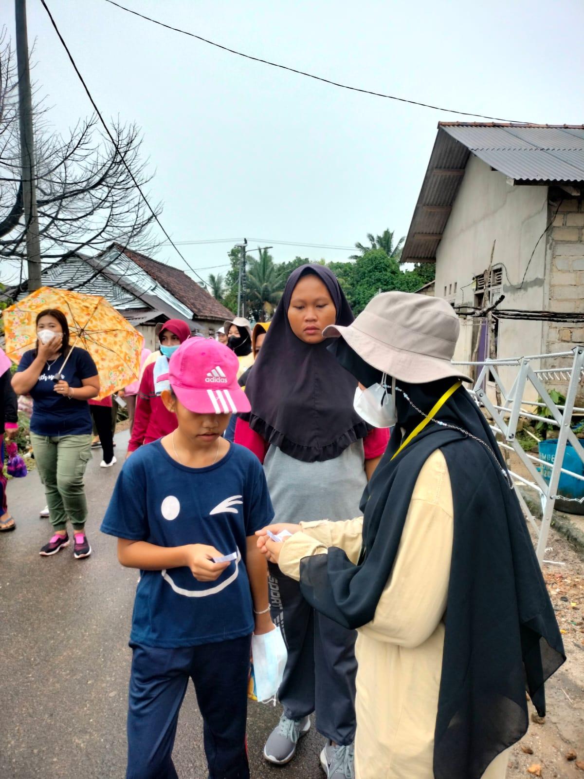 Jalan Sehat dan Senam Bersama Masyarakat Melabun Semarakkan Penarikan Mahasiswa KKN IAIN SAS Babel