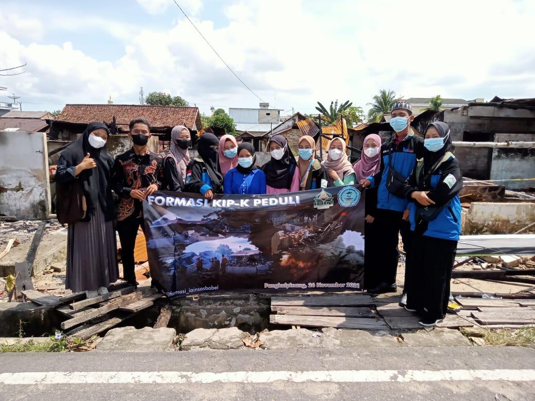Formasi KIP-K IAIN SAS Bangka Belitung Serahkan Bantuan Untuk  Korban Kebakaran