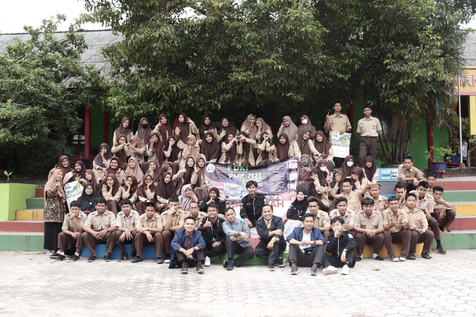 Mahasiswa Prodi KPI IAIN SAS Babel Gelar Talkshow How To Be Profesional Writer