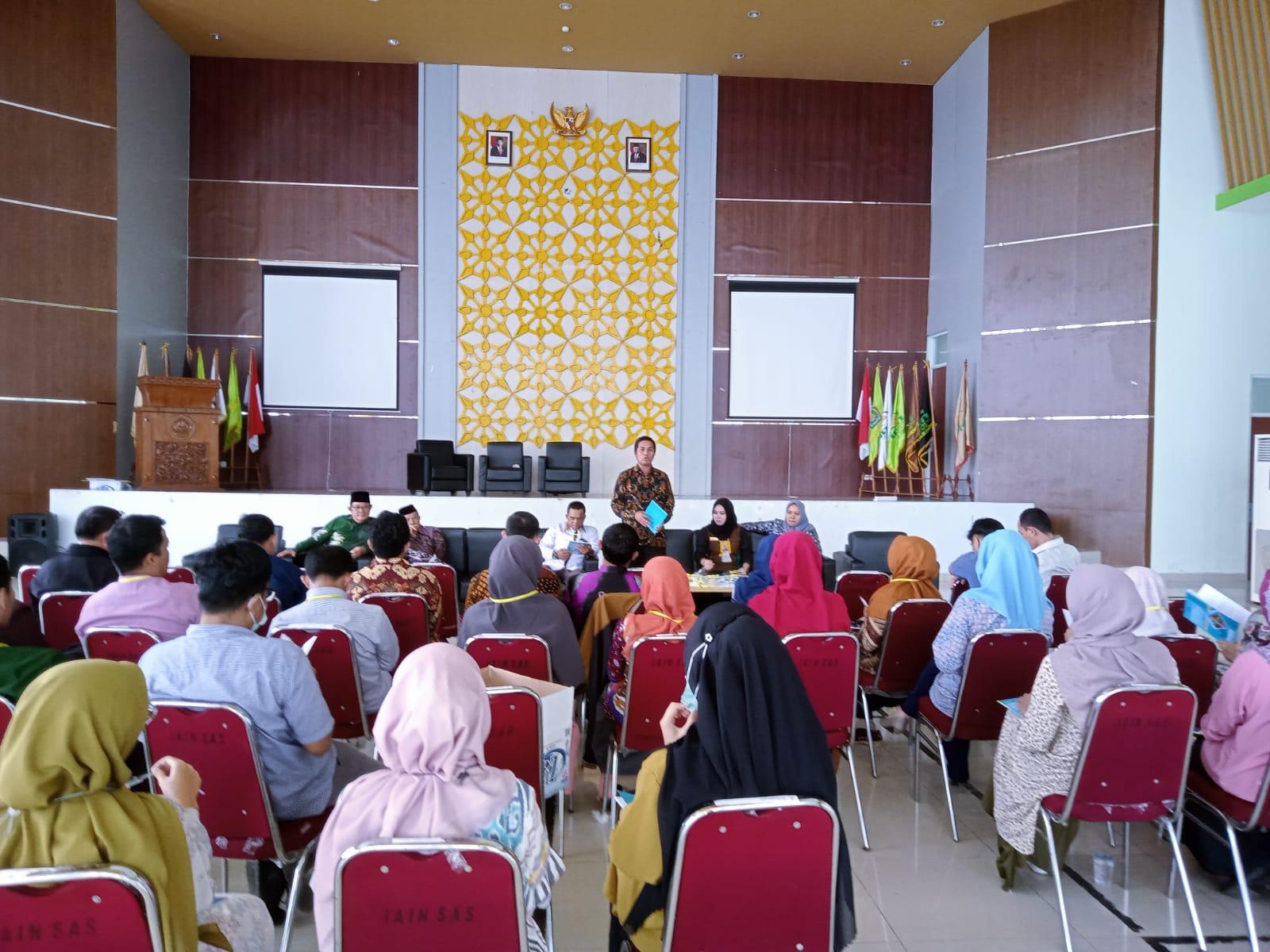 LP2M IAIN SAS Babel Beri Pembekalan kepada 40 Dosen DPL untuk Persiapan KKN Moderasi Beragama