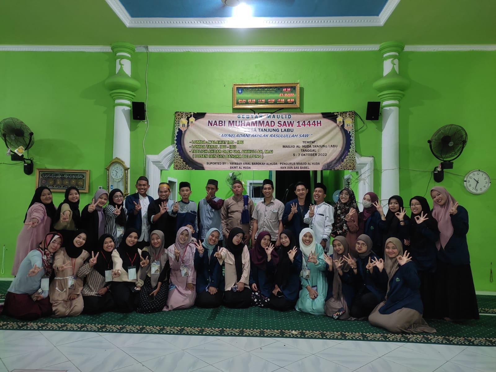 Peringati Maulid Nabi, Mahasiswa KKN IAIN SAS Babel di Desa Tanjung Labu Gelar Tabliqh Akbar