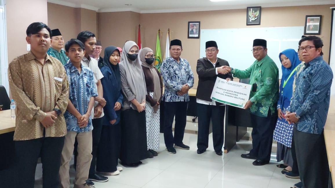 Mahasiswa IAIN SAS Babel Terima Beasiswa dari Baznas Provinsi