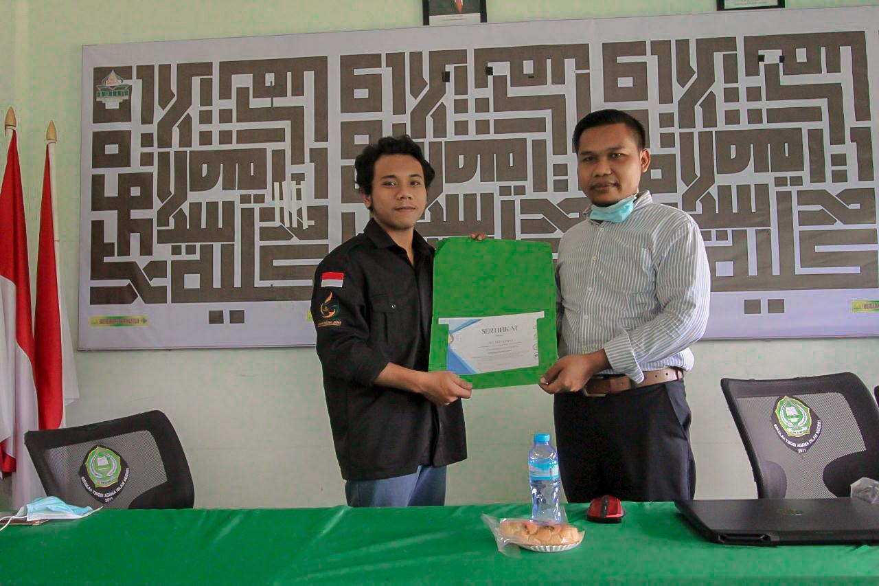 Mahasiswa KPI IAIN SAS Babel adakan Pelatihan Desain Grafis