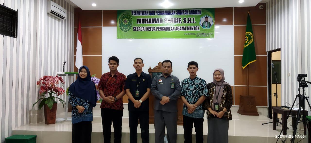 Mahasiswa PKL Prodi HKI Hadiri Pelantikan dan Pengambilan Sumpah Jabatan Ketua Pengadilan Agama Muntok