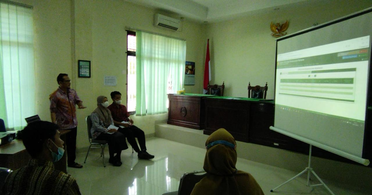 Mahasiswa PKL Prodi HKI Perdalam Materi Penggunaan Aplikasi SIPP dan E-Court di Pengadilan Agama Muntok