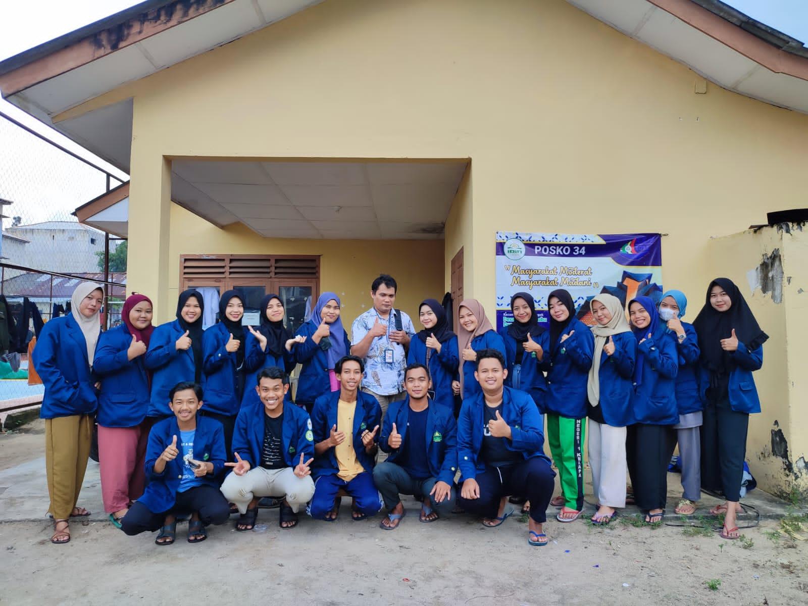 Mahasiswa KKN Kelompok 34 IAIN SAS Babel Sambut Hangat Kunjungan Dosen Pembimbing Lapangan