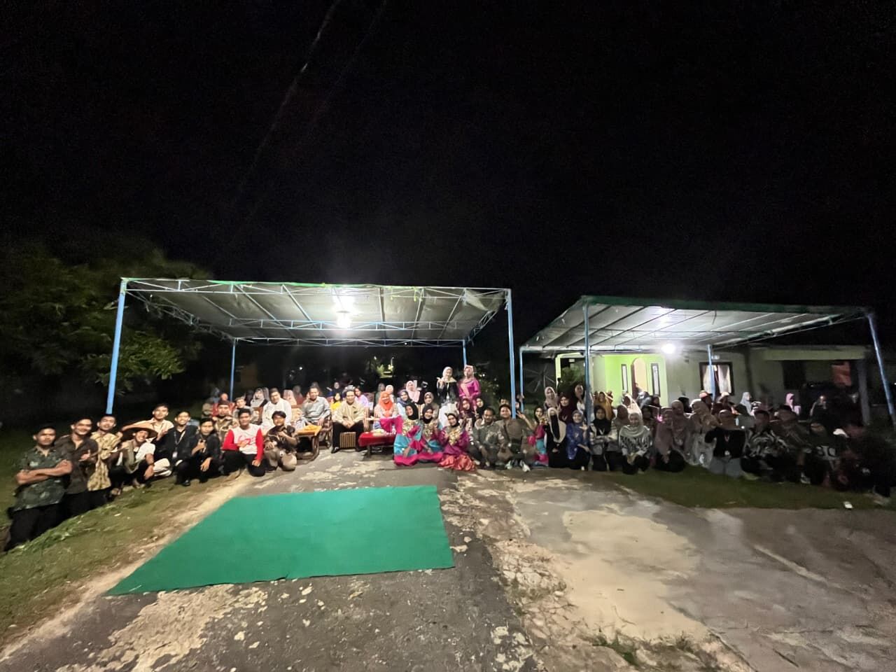 Malam Perpisahan Mahasiswa KKN IAIN SAS Babel Desa Lalang Penuh Haru dan Kebersamaan