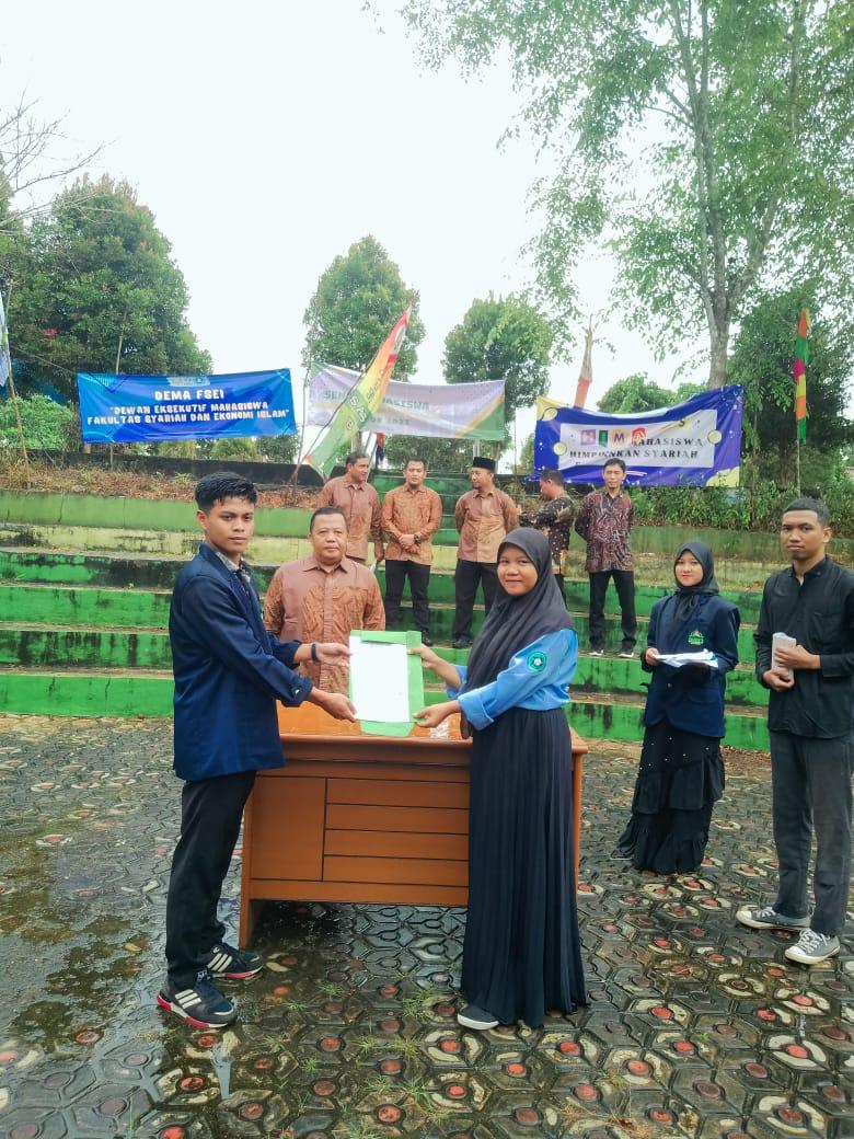 Dekan FSEI Resmi Lantik Pengurus Ormawa Baru Masa Jabatan 2023