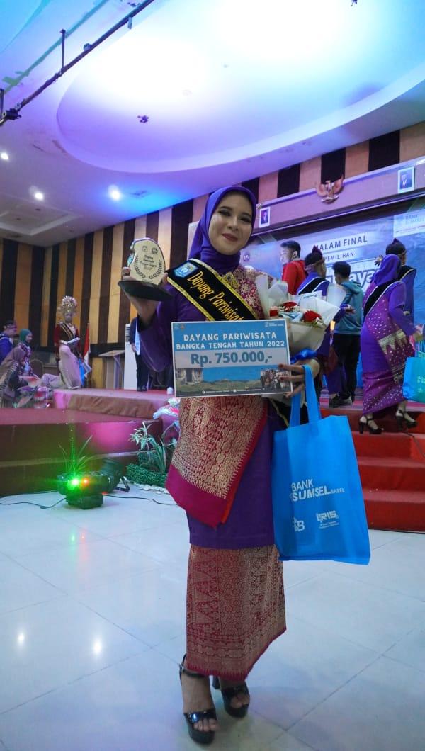 Mahasiswi Prodi PIAUD IAIN SAS Babel Raih Top 3 Atribut Dayang Pariwisata Bangka Tengah