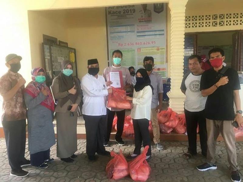 Doc. Kampus IAIN SAS Bagikan 300 Paket Sembako