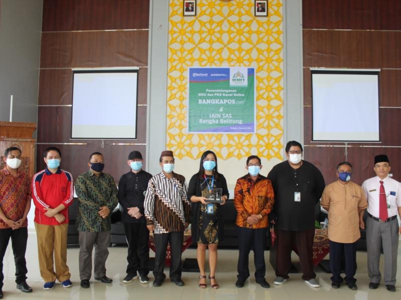 Foto Bersama dengan PT Bangka Media Grafika (Bangka Pos Group)