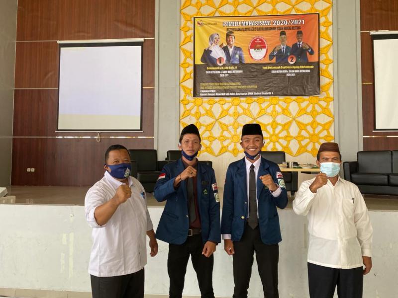 Kandidat No Urut 02 dengan para panelis