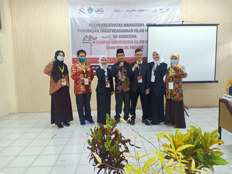 Kontingen Debat Konstitusi IAIN SAS Babel dengan Wakil Rektor III