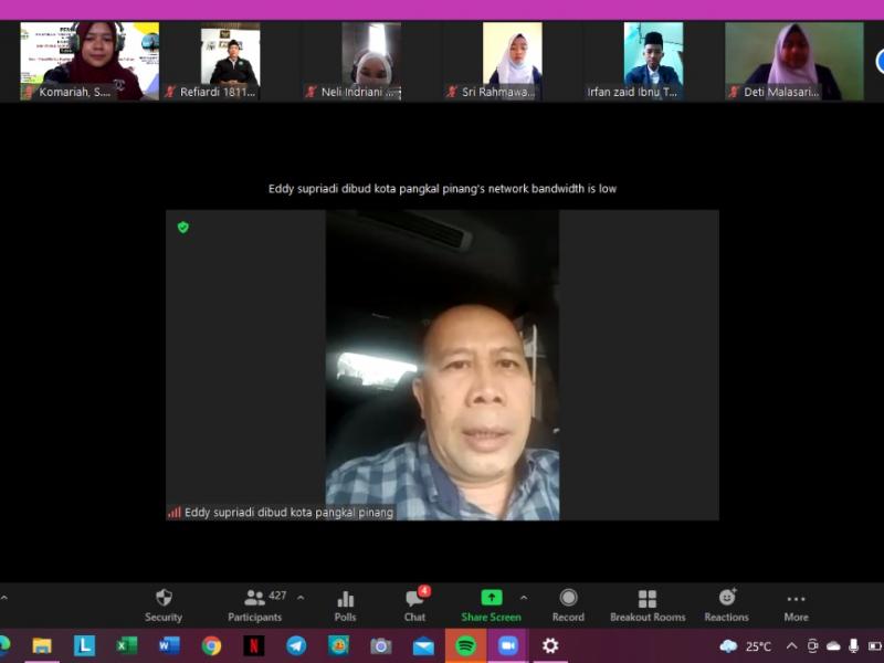 Narasumber Pertama Menyampaikan Materi PPLK II Eddy Supriadi, M.Pd, Kepala Dinas Pendidikan dan kebudayaan kota Pangkal Pinang 