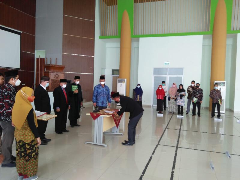 Penandatangan Berita Acara Pelantikan