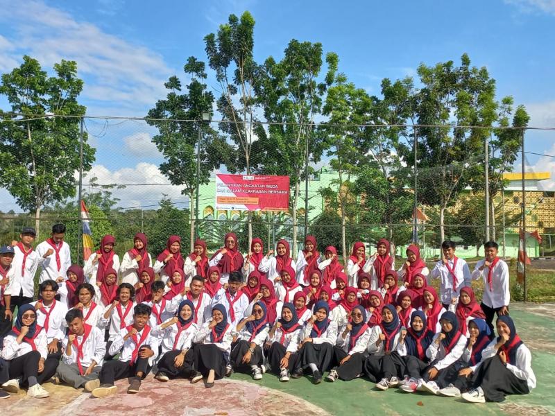 Foto Bersama Komandan UKK KSR PMI Unit IAIN SAS Bangka Belitung Selesai Pelantikan