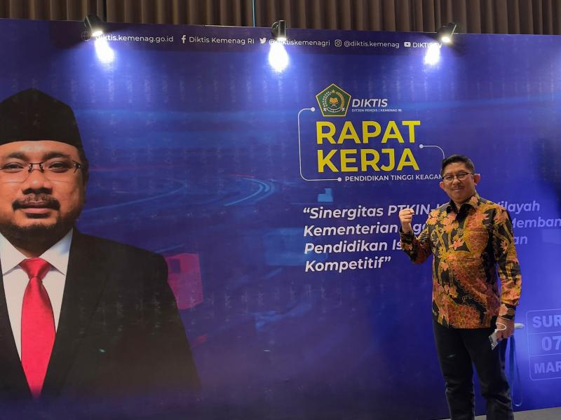 Rektor IAIN SAS Babel Dr.Zayadi,M.Ag 