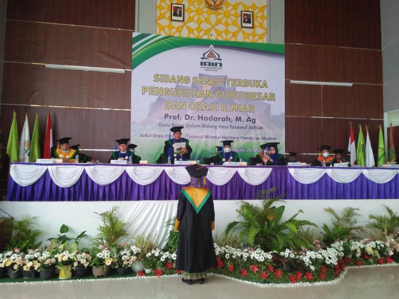 Rektor IAIN SAS Bangka Belitung Dr.Zayadi,M.Ag Pengukuhan Guru besar Prof.Dr.Hadarah,M.Ag
