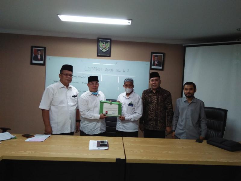  Rektor IAIN SAS Babel Menyerahkan Sertifikasi dosen