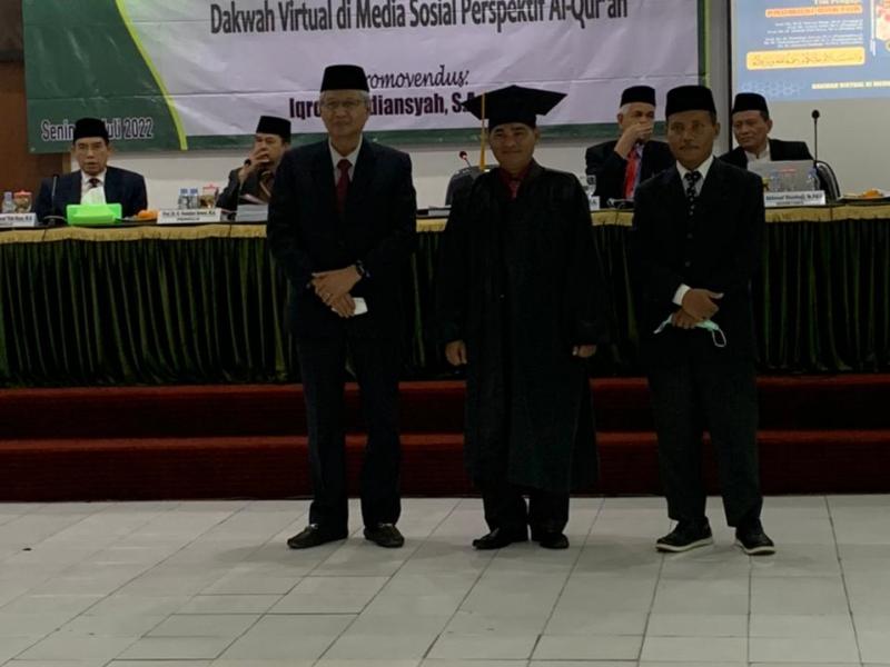 Dr.Iqrom Faldiansyah Bersama Penguji 
