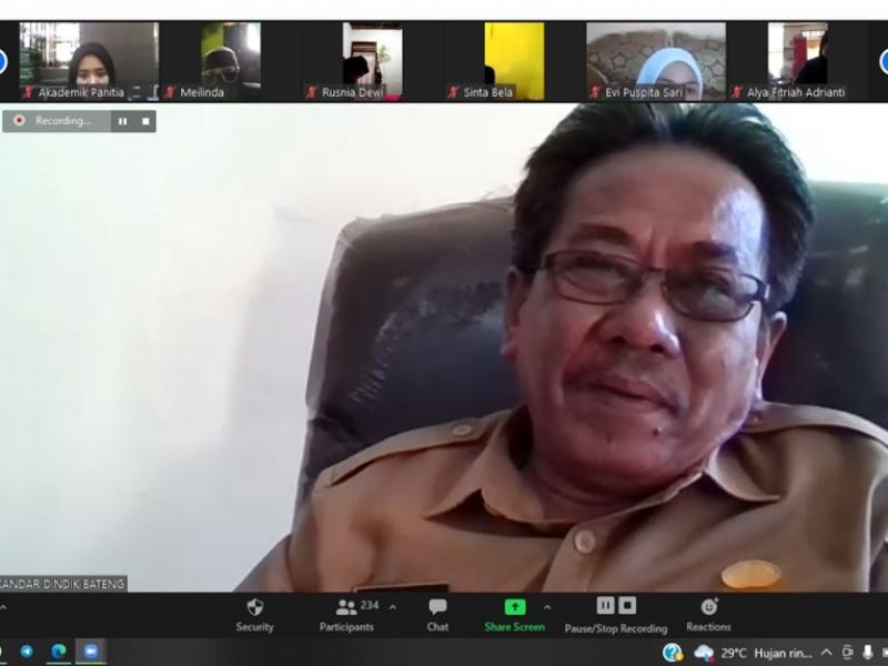 Drs. Iskandar selalu Kepala Dinas Pendidikan dan Kebudayaan Kabupaten Bangka Tengah