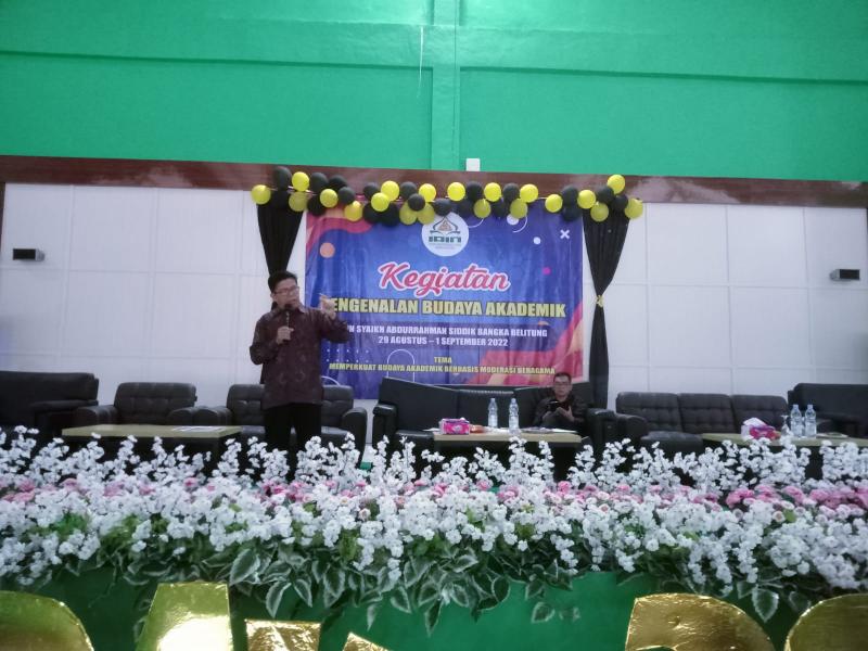 Wakil Rektor Bidang Kemahasiswaan dan Kerja sama Dr. H.Muh Misadar,M.Ag