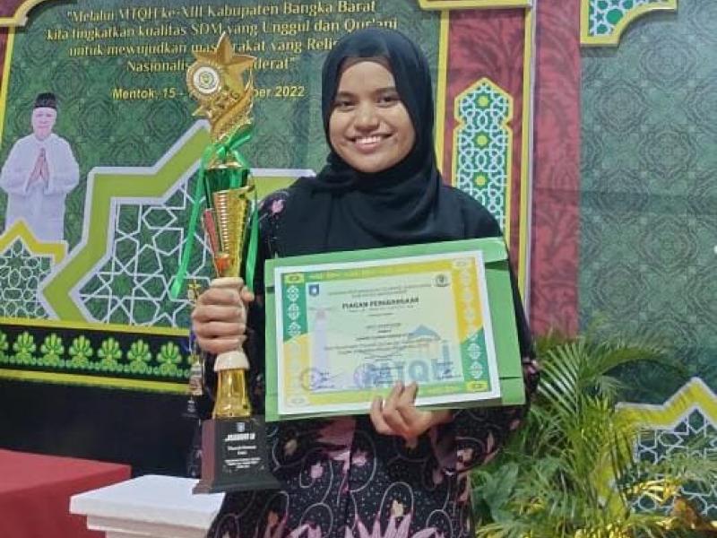 Asti Nurfadia, Mahasiswi PAI, Juara 2 Tilawah Dewasa Putri