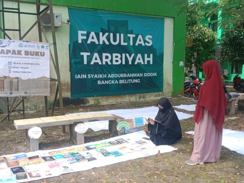 Gelar Lapak Baca, LDK As-Siddik IAIN SAS Babel  Semarakkan Budaya Literasi di Kampus