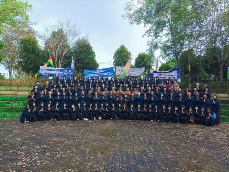 Dekan FSEI Resmi Lantik Pengurus Ormawa Baru Masa Jabatan 2023