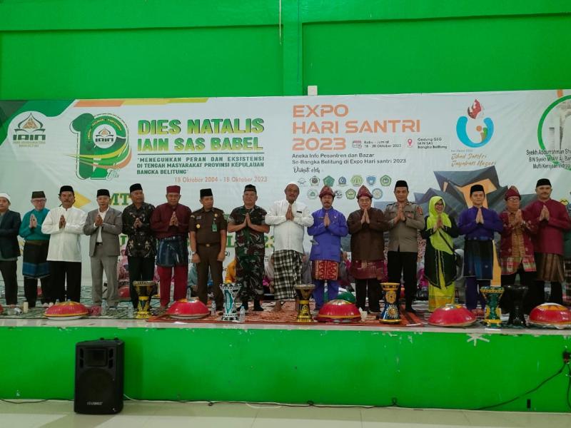 Foto Bersama Tamu Undangan
