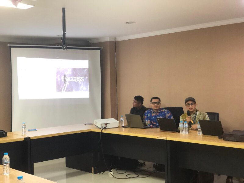 Sosialisasi dan Promosi Prodi Magister KPI disampaikan oleh Dr. Tantan Hermansyah (Ketua Prodi Magister KPI)