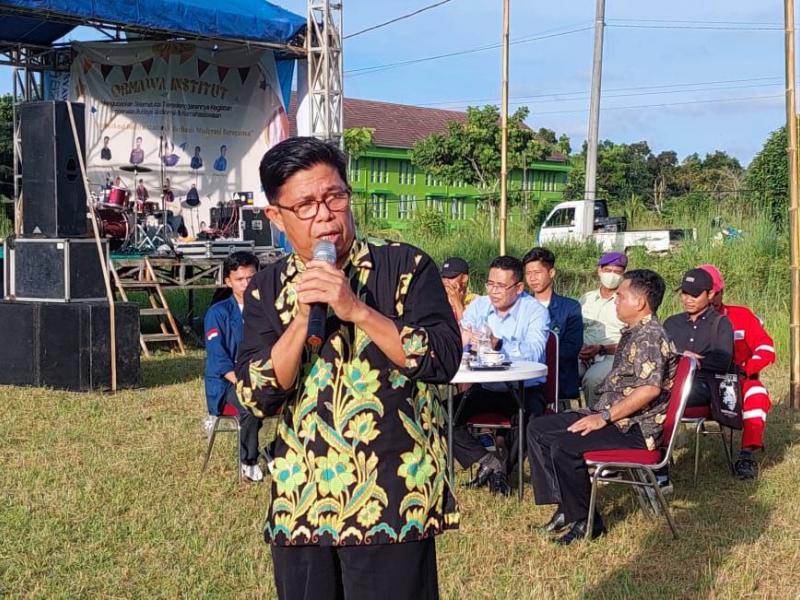 Wakil Rektor III, Dr. Muh. Misdar