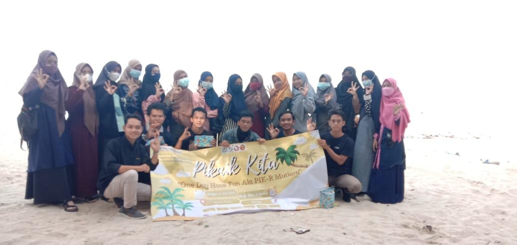 PIK-R Mutiara IAIN SAS Babel Pererat Silaturrahmi Sesama Anggota Dengan Piknik Bersama