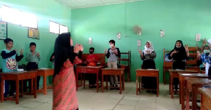 PIK-R Mutiara IAIN SAS Babel Goes To Belitung