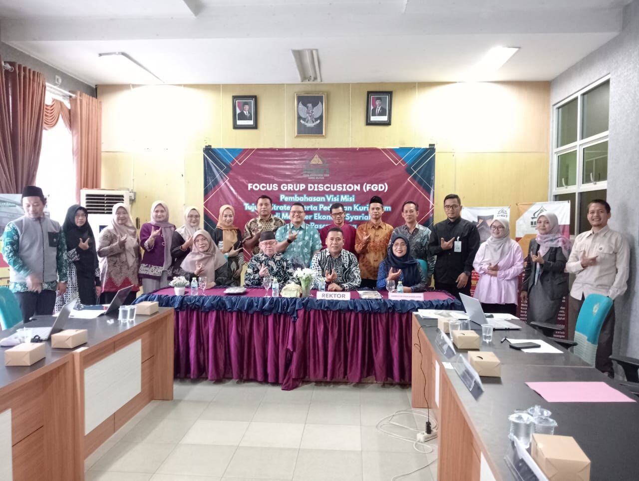 Prodi Magister Ekonomi Syariah Gelar FGD Visi Misi dan Kurikulum dengan Stakeholder