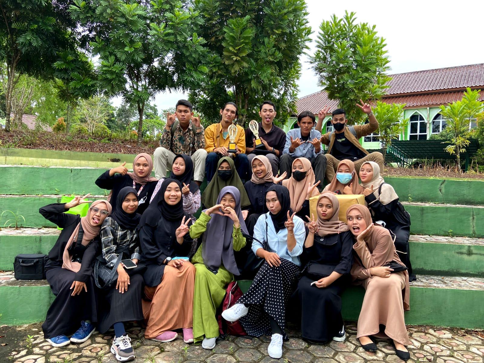 Tutup Akhir Semester, Mahasiswa Prodi KPI Gelar Muhadhoroh