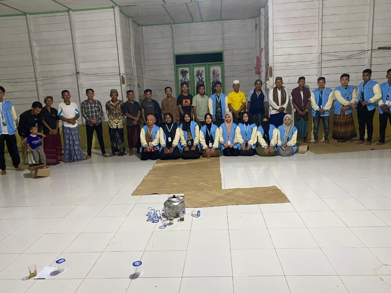 Siap Mengabdi, Mahasiswa KKN Melayu Serumpun Kelompok 11 Disambut Antusias Warga Desa Sembuang