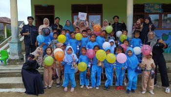 Coloring Doodles Mewarnai Dunia Anak-anak TK Al Hikmah Petaling dengan Kreativitas 