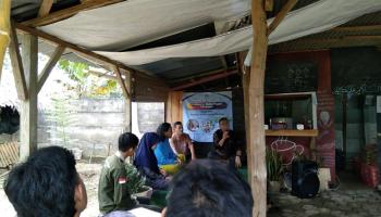 Hima Prodi BKI IAIN SAS Babel Diskusi Pemikiran Gus Dur Tentang Pluralisme dan Buka Bersama