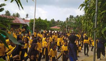 Mahasiswa KKN 17 IAIN SAS Babel Adakan Senam Sehat Bersama Anak-Anak  SDN 17 Membalong