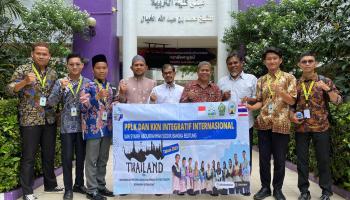 Mahasiswa PPLK – KKN  IAIN SAS Babel Adakan Focus Group Discussion dengan Fathoni University, Thailand.