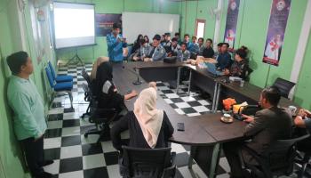 Mahasiswa Prodi KPI IAIN SAS Babel Kunjungi KPID Babel