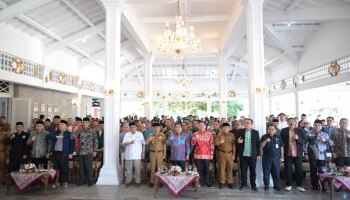 Rektor IAIN SAS Babel Hadiri Pelepasan KKN Moderasi Beragama IV Se -Indonesia di Kuningan Jawa Barat